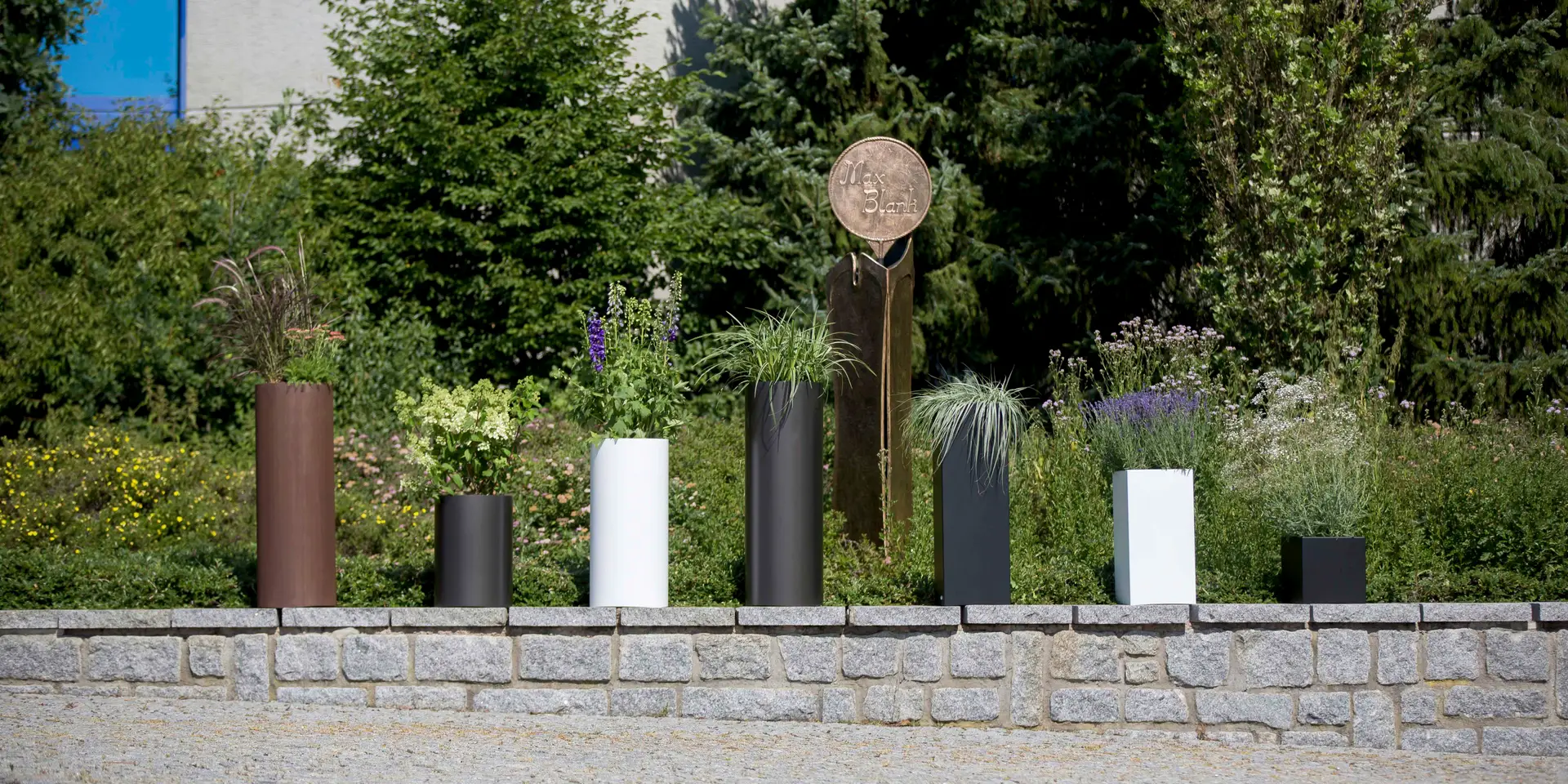 Runde Hochbeete Puristisch in verschiedenen Farben